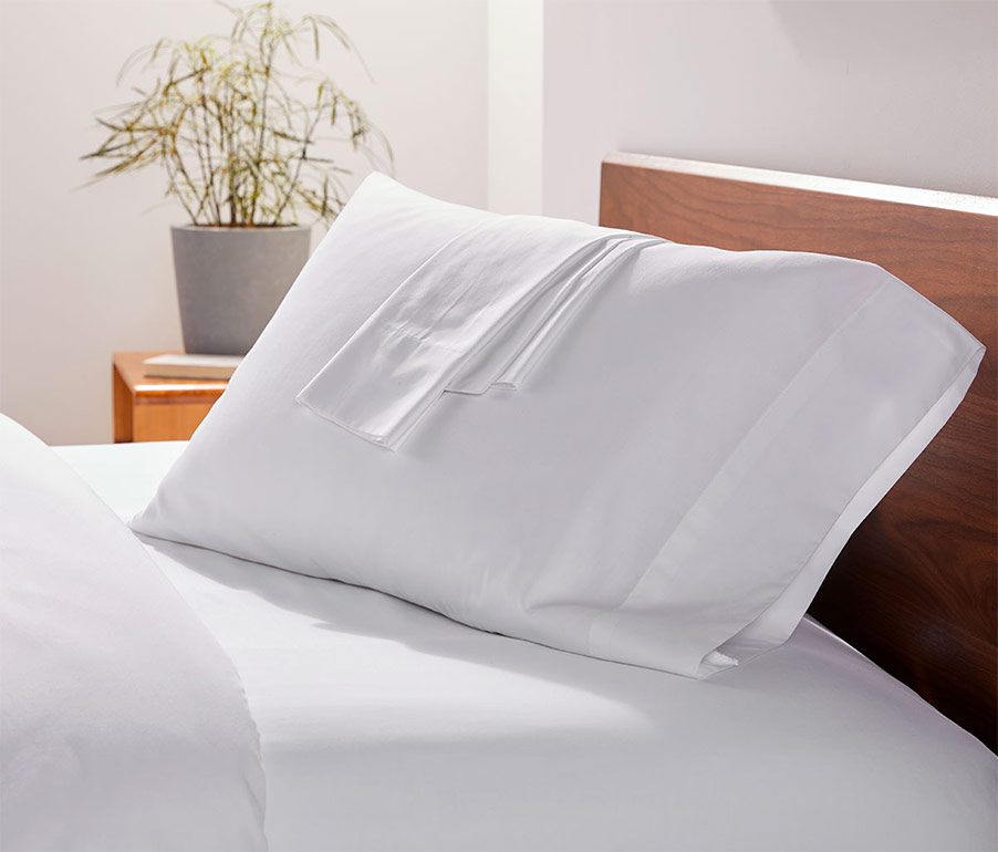 http://www.shoplemeridien.com/images/products/lrg/le-meridien-pillowcases-LEM-105-CASE-BLND-WHITE_lrg.jpg